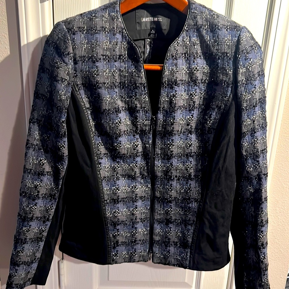 Lafayette 148 New York jacket size 8 it has black glitter threads that run thu.